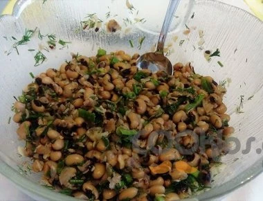 Η συνταγή της Ημέρας: Φασόλια μαυρομάτικα σαλάτα